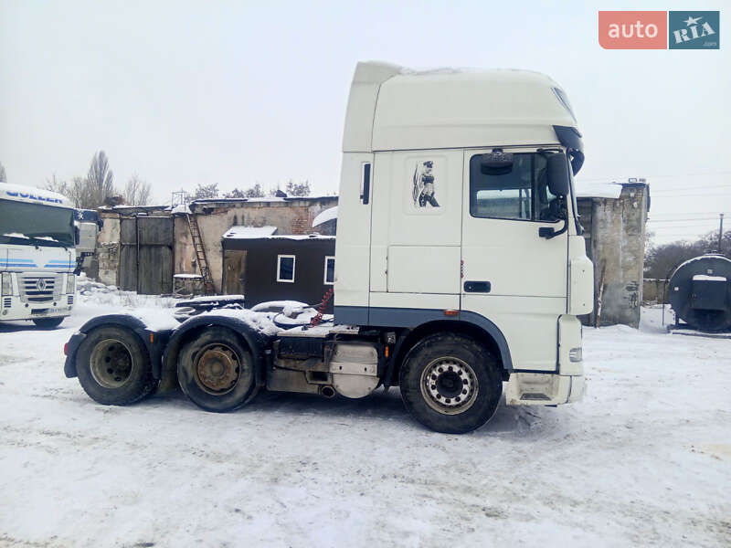 Тягач DAF XF 105 2013 в Киеве