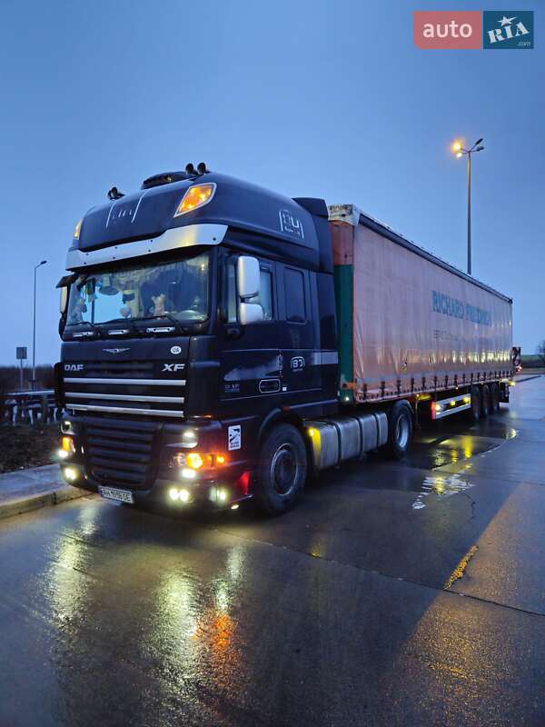 Тягач DAF XF 105 2008 в Кам'янському