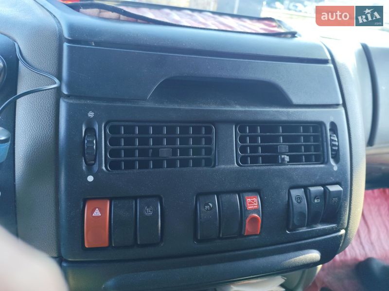 Тягач DAF XF 105 2011 в Боярке