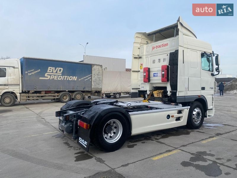 Тягач DAF XF 105 2011 в Киеве