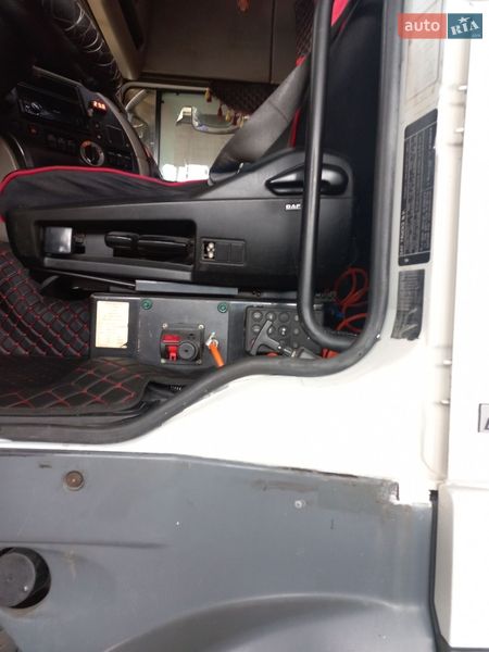 Тягач DAF XF 105 2008 в Запорожье