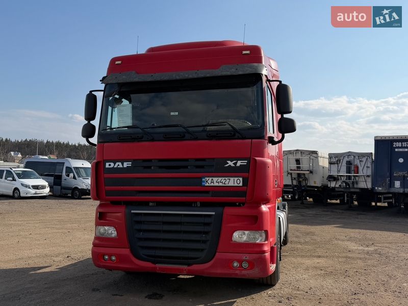 Тягач DAF XF 105 2013 в Киеве