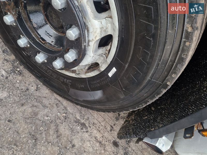 Тягач DAF XF 105 2011 в Рівному