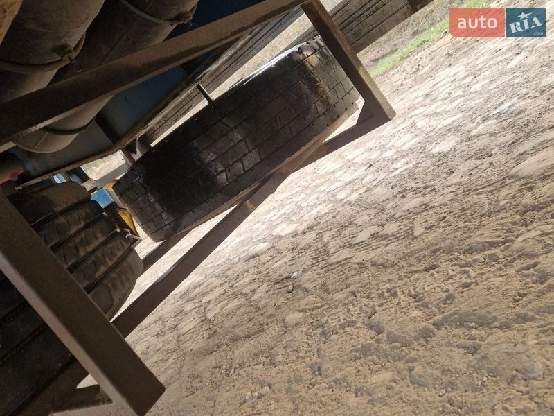 Тягач DAF XF 105 2011 в Рівному