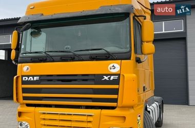 Тягач DAF XF 105 2012 в Сарнах