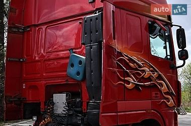 Грузовой фургон DAF XF 105 2008 в Львове