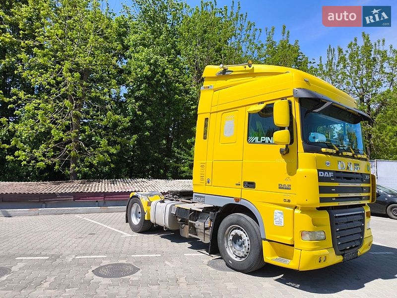 Тягач DAF XF 105 2007 в Виннице