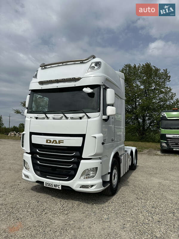 Тягач DAF XF 106 2015 в Бучачі