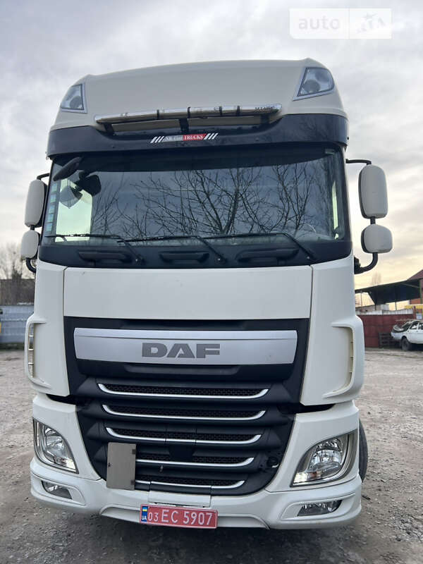 Тягач DAF XF 106 2014 в Ровно