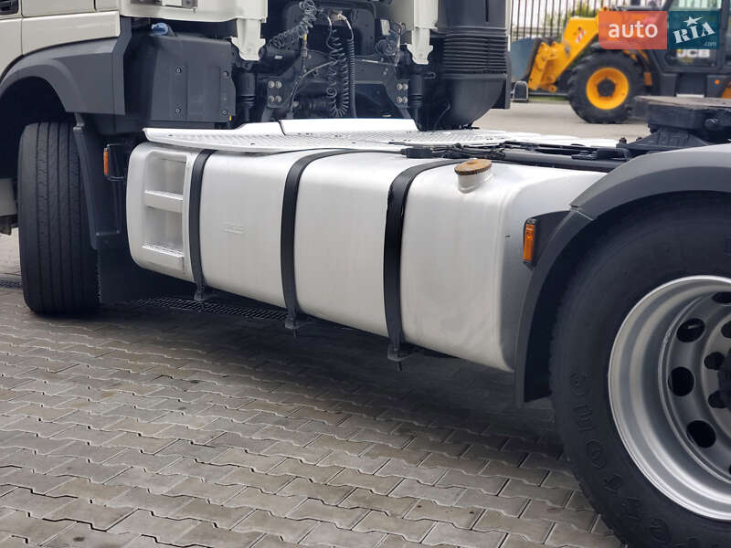 Тягач DAF XF 106 2015 в Ровно