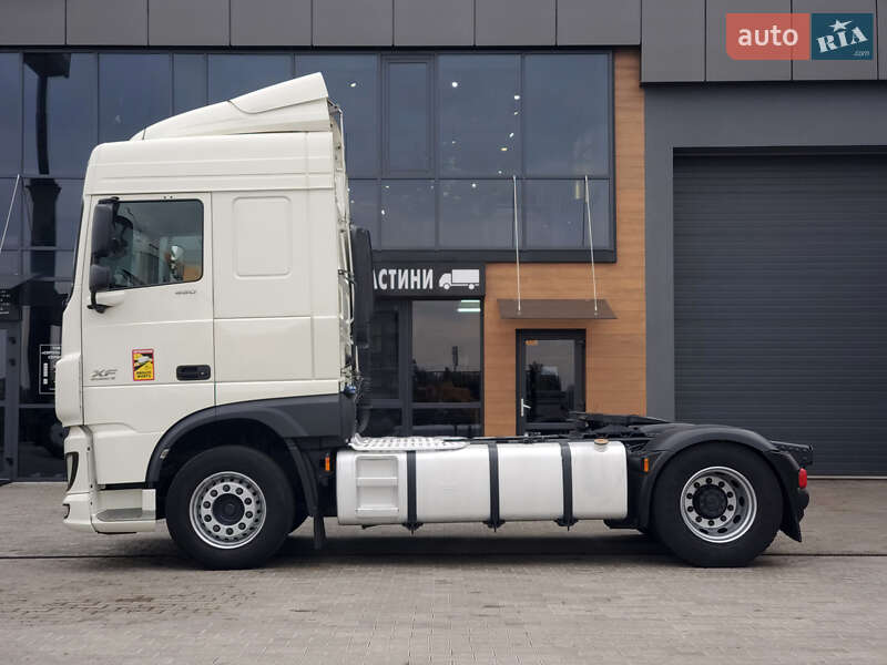 Тягач DAF XF 106 2015 в Ровно