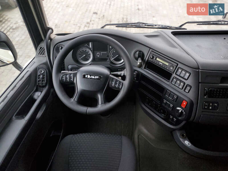 Тягач DAF XF 106 2015 в Ровно
