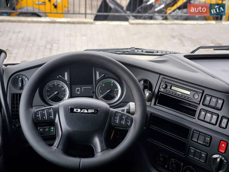 Тягач DAF XF 106 2015 в Ровно