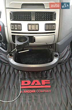 Грузовой фургон DAF XF 106 2016 в 
