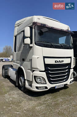 Тягач DAF XF 106 2015 в 