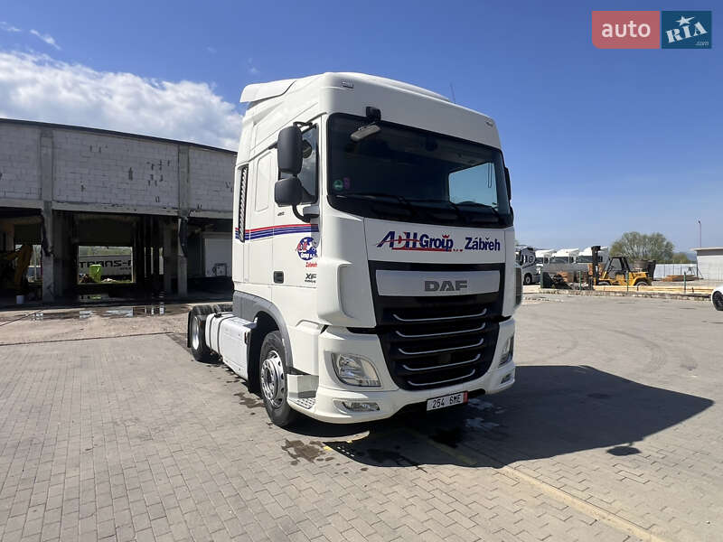 Тягач DAF XF 106 2015 в Тячеве
