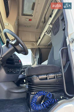 Тягач DAF XF 106 2015 в 