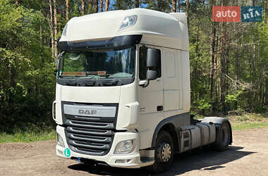 Грузовой фургон DAF XF 106 2015 в 