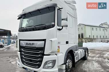 Тягач DAF XF 106 2015 в Ровно