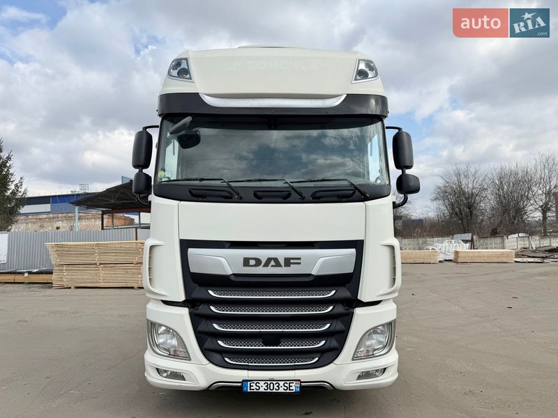 Тягач DAF XF 106 2017 в Ровно
