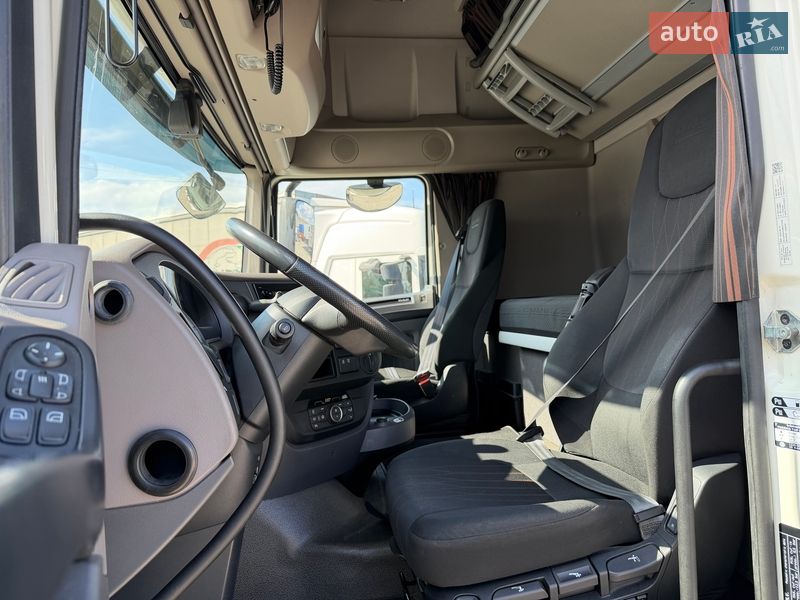 Контейнеровоз DAF XF 106 2022 в Залещиках