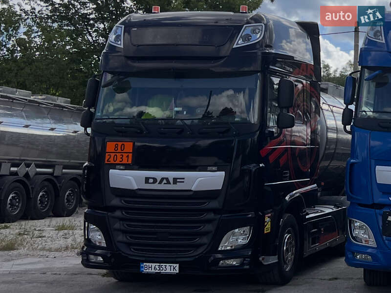 Тягач DAF XF 460 FT 2015 в 
