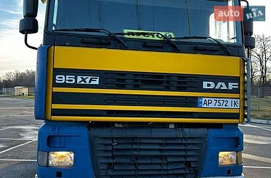 Тягач DAF XF 95.430 2002 в Запоріжжі