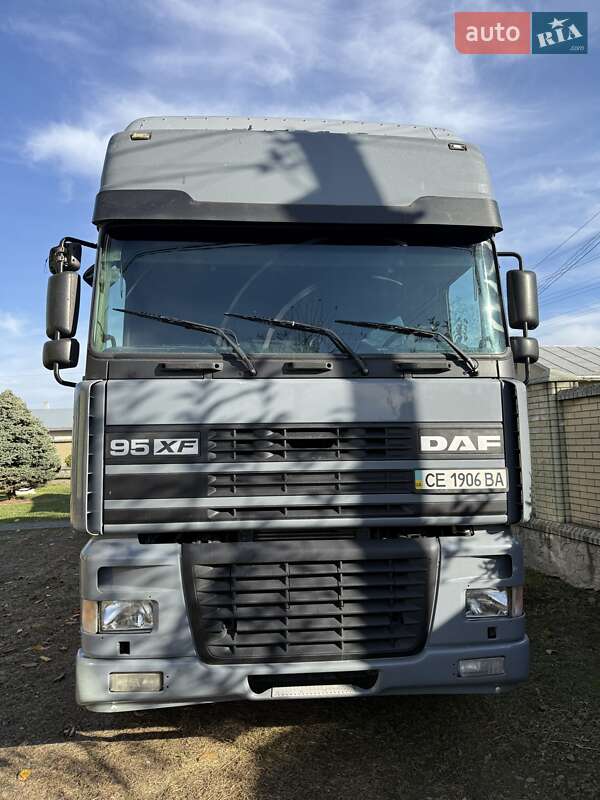 Цистерна DAF XF 95.480 2001 в Черновцах