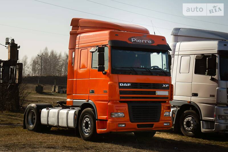 Тягач DAF XF 95 2004 в Дубровице