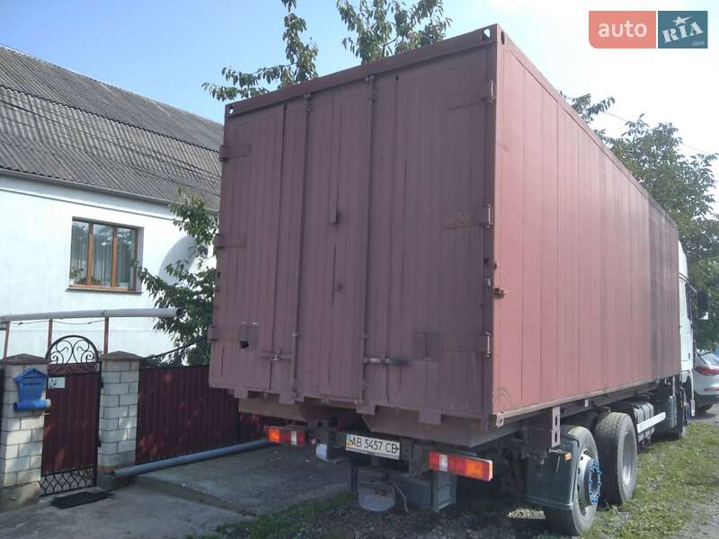 Грузовой фургон DAF XF 95 2006 в Хмельнике