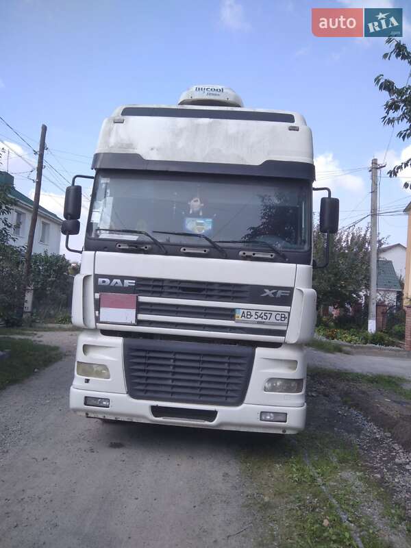 Грузовой фургон DAF XF 95 2006 в Хмельнике
