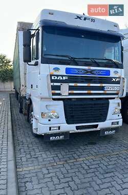 Тягач DAF XF 95 2004 в 