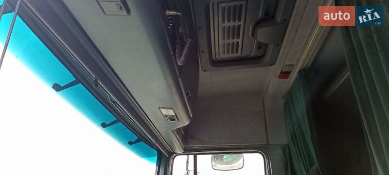 Тягач DAF XF 95 2002 в Фастове