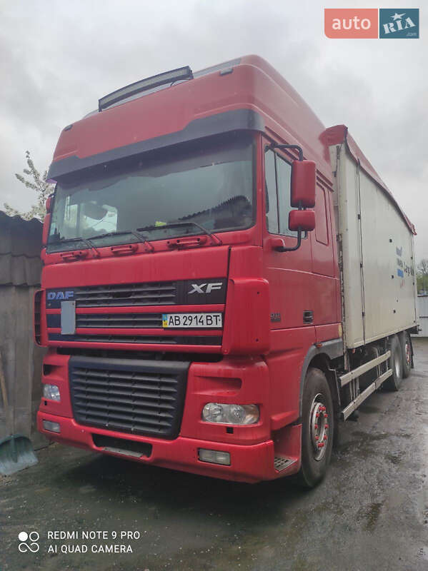 Грузовой фургон DAF XF 95 2006 в Виннице