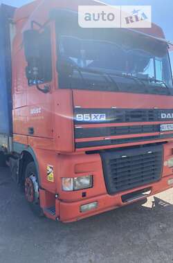 Тентованый DAF XF 95 2000 в Буче