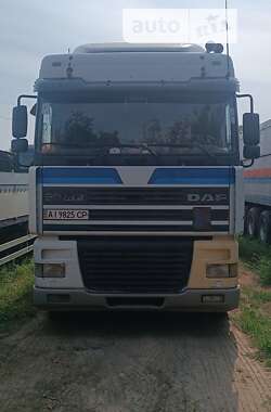 Тентований DAF XF 95 2001 в Березані