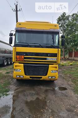 Тягач DAF XF 95 2000 в 