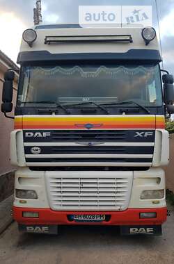 Самосвал DAF XF 95 2004 в Кучургане