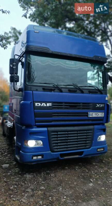 Тягач DAF XF 95 2003 в Кривом Роге