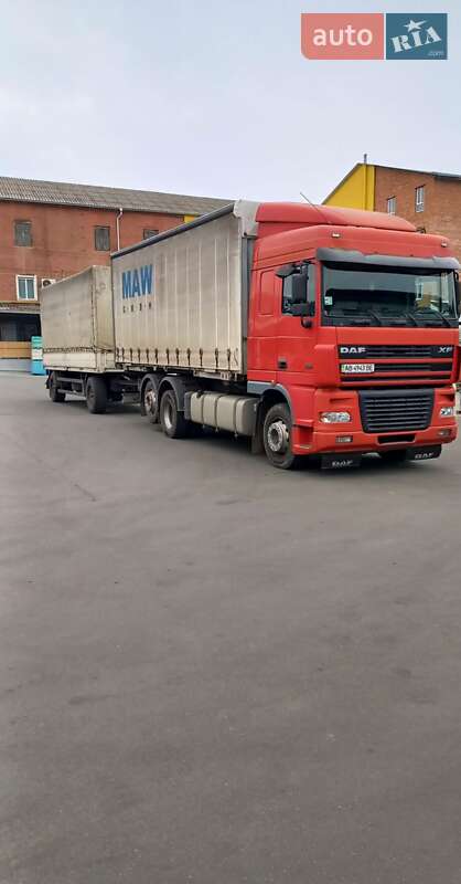 Контейнеровоз DAF XF 95 2004 в Могилев-Подольске