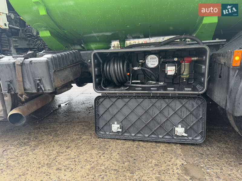 Цистерна DAF XF 95 1998 в Львове