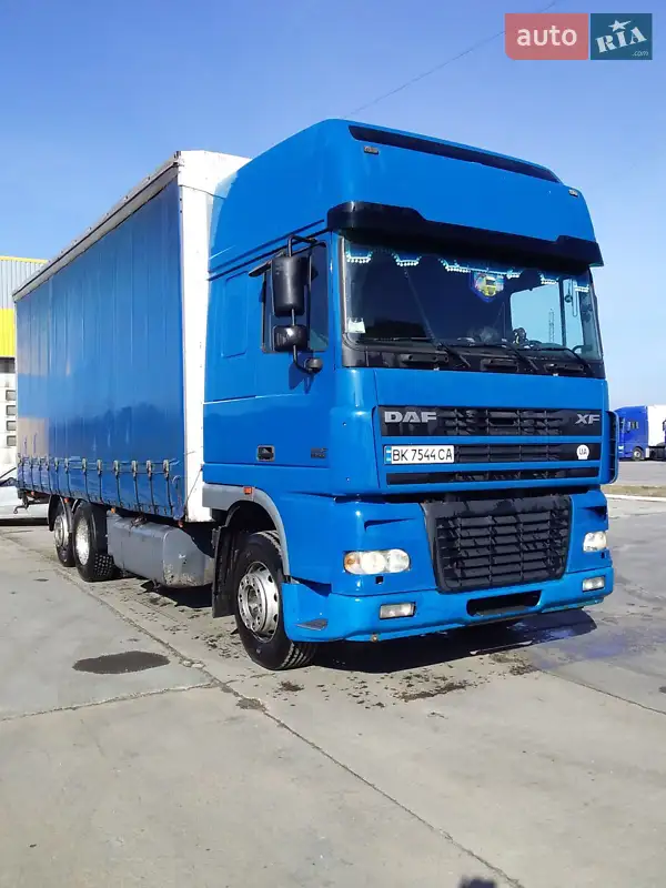 Тентований DAF XF 95 2005 в 