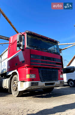Тягач DAF XF 95 2000 в 