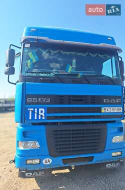 Тентованый DAF XF 95 2002 в 
