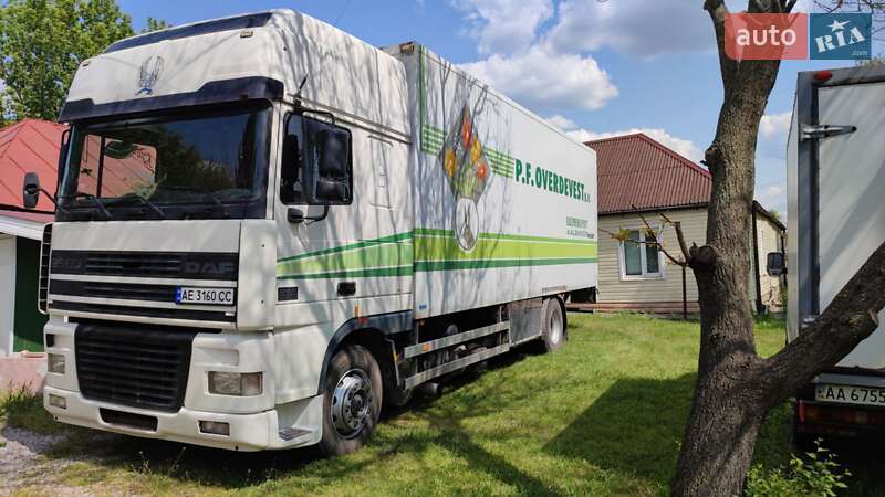 Вантажний фургон DAF XF 95 1999 в Дніпрі