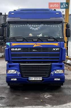 Тягач DAF XF 95 2003 в Новоархангельске
