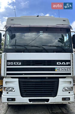 Тягач DAF XF 95 2001 в Павлограді