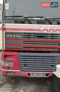 Тягач DAF XF 95 1999 в 