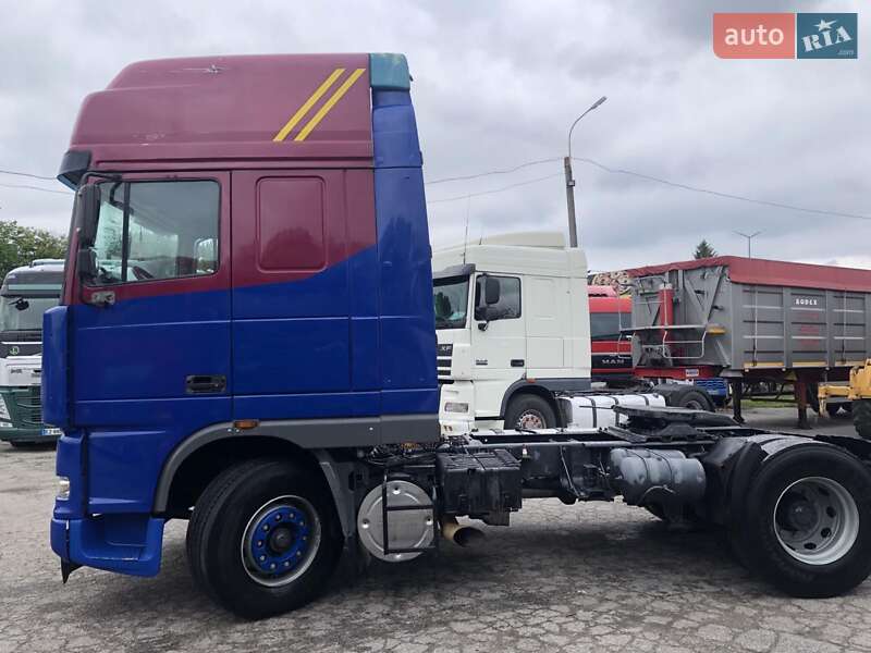 Тягач DAF XF 95 2000 в Виннице