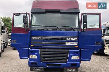 Тягач DAF XF 95 2000 в 